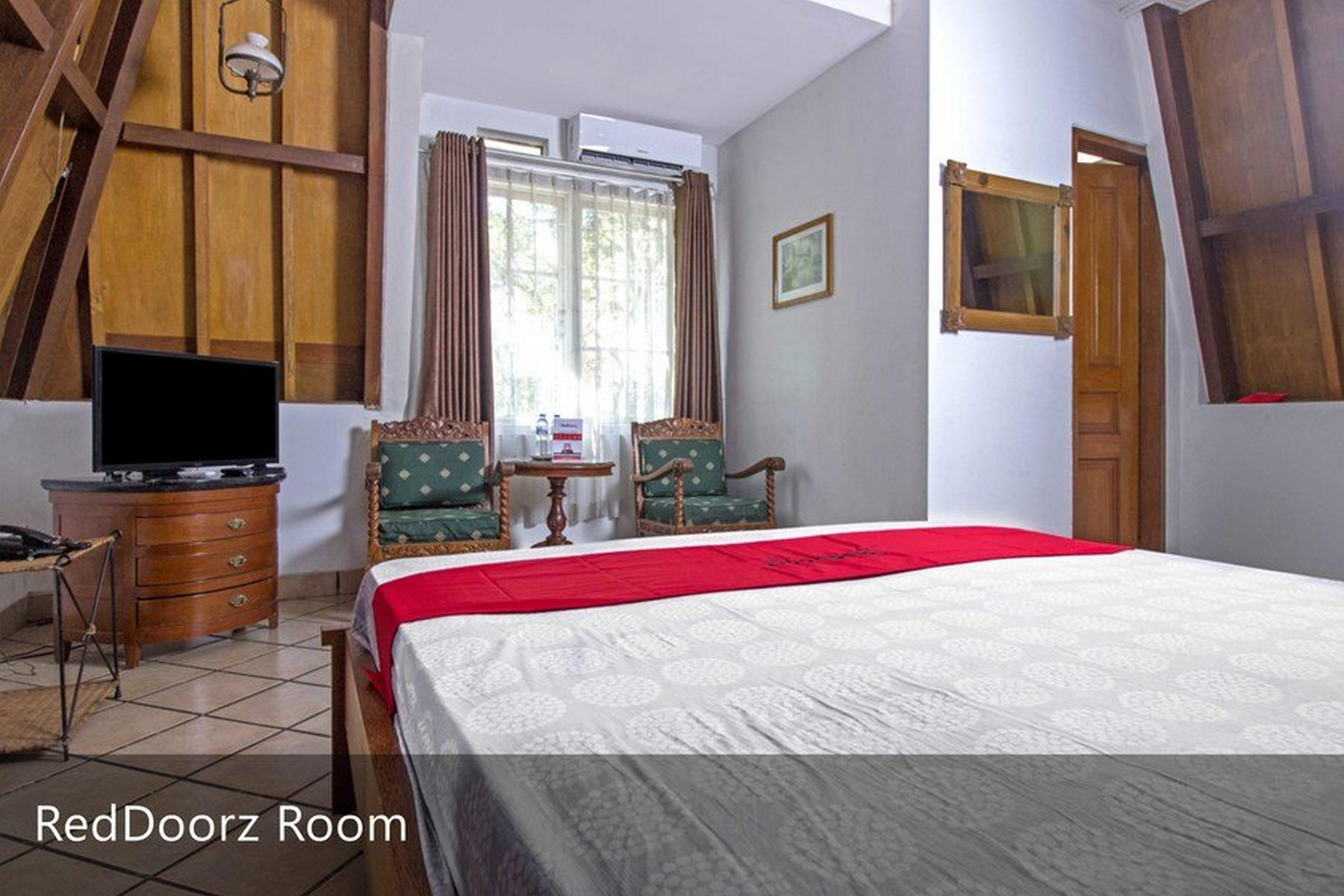 Reddoorz Plus Near Parahyangan University Bandung Eksteriør bilde
