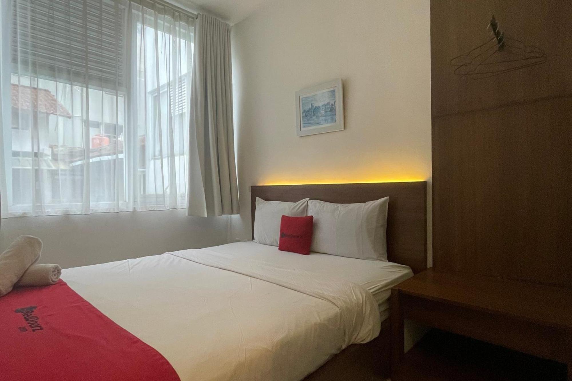 Reddoorz Plus Near Parahyangan University Bandung Eksteriør bilde