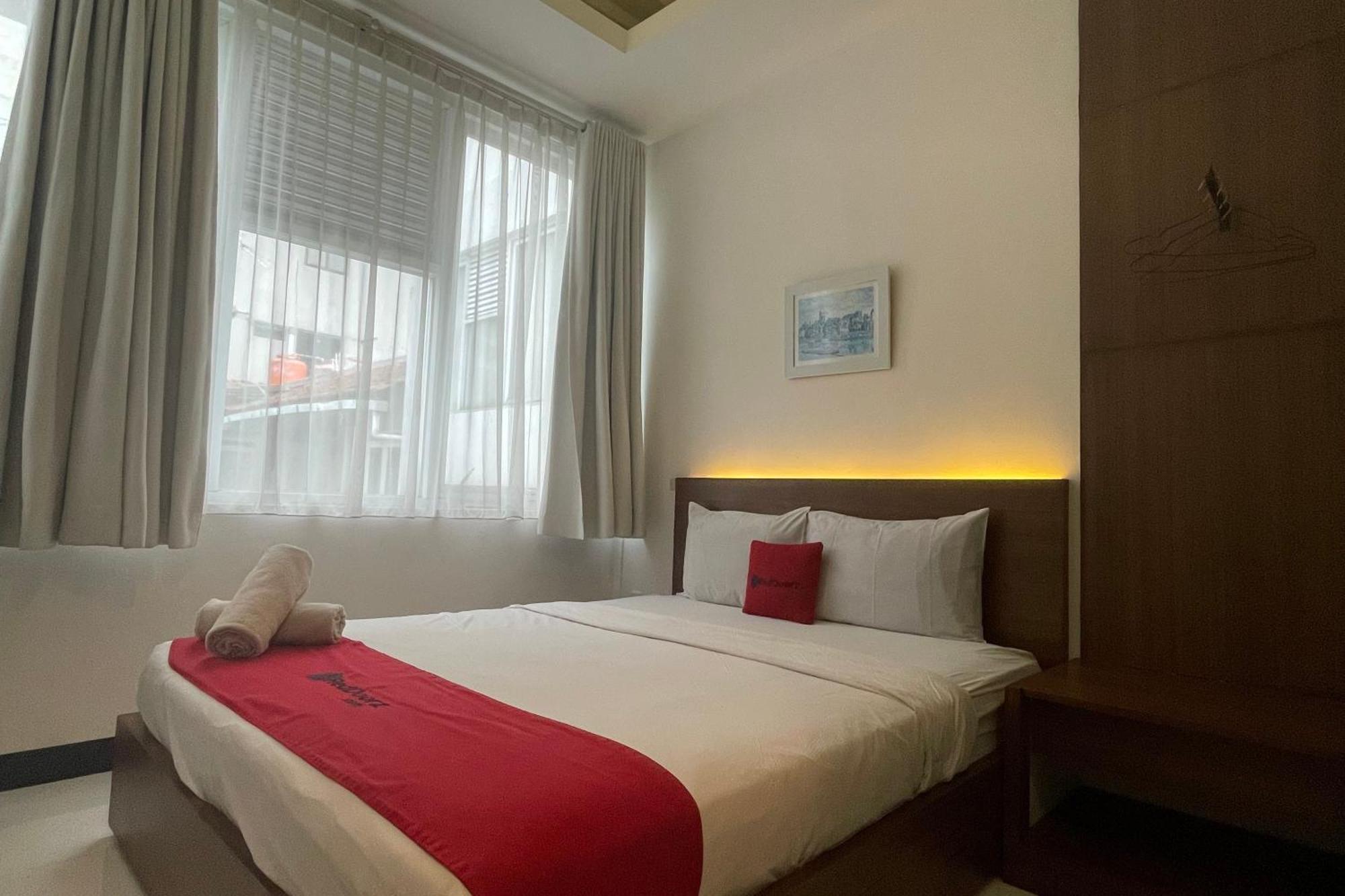 Reddoorz Plus Near Parahyangan University Bandung Eksteriør bilde