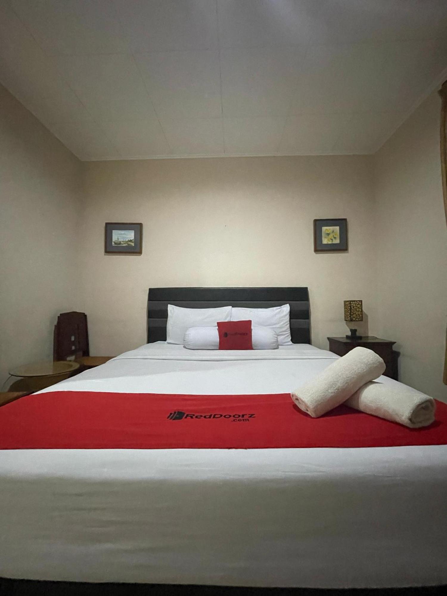 Reddoorz Plus Near Parahyangan University Bandung Eksteriør bilde