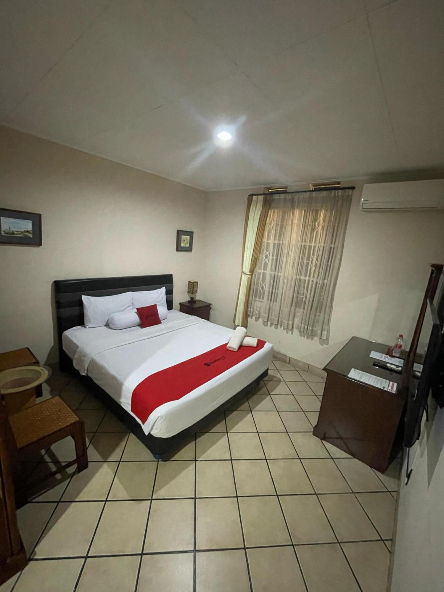 Reddoorz Plus Near Parahyangan University Bandung Eksteriør bilde